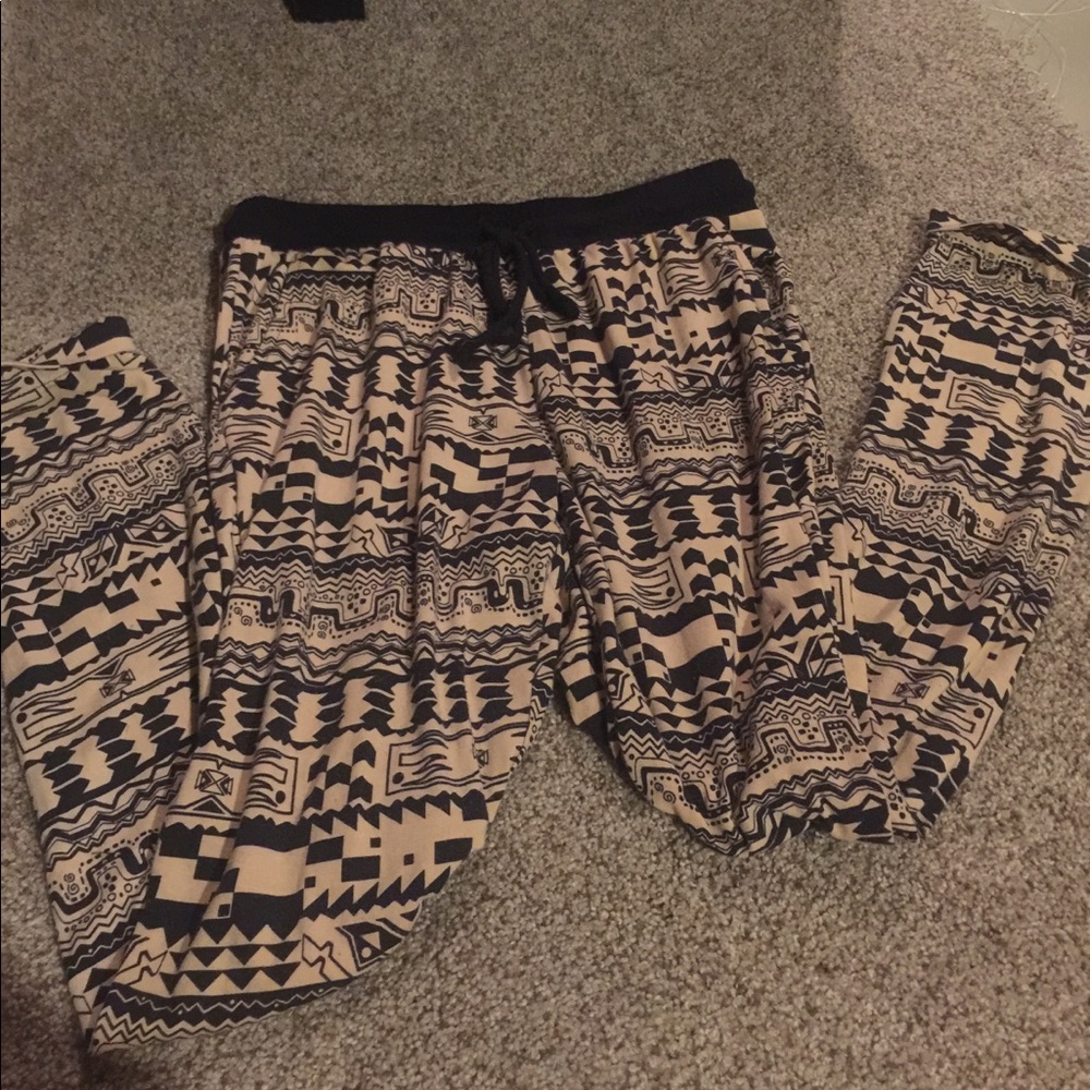Printed pants